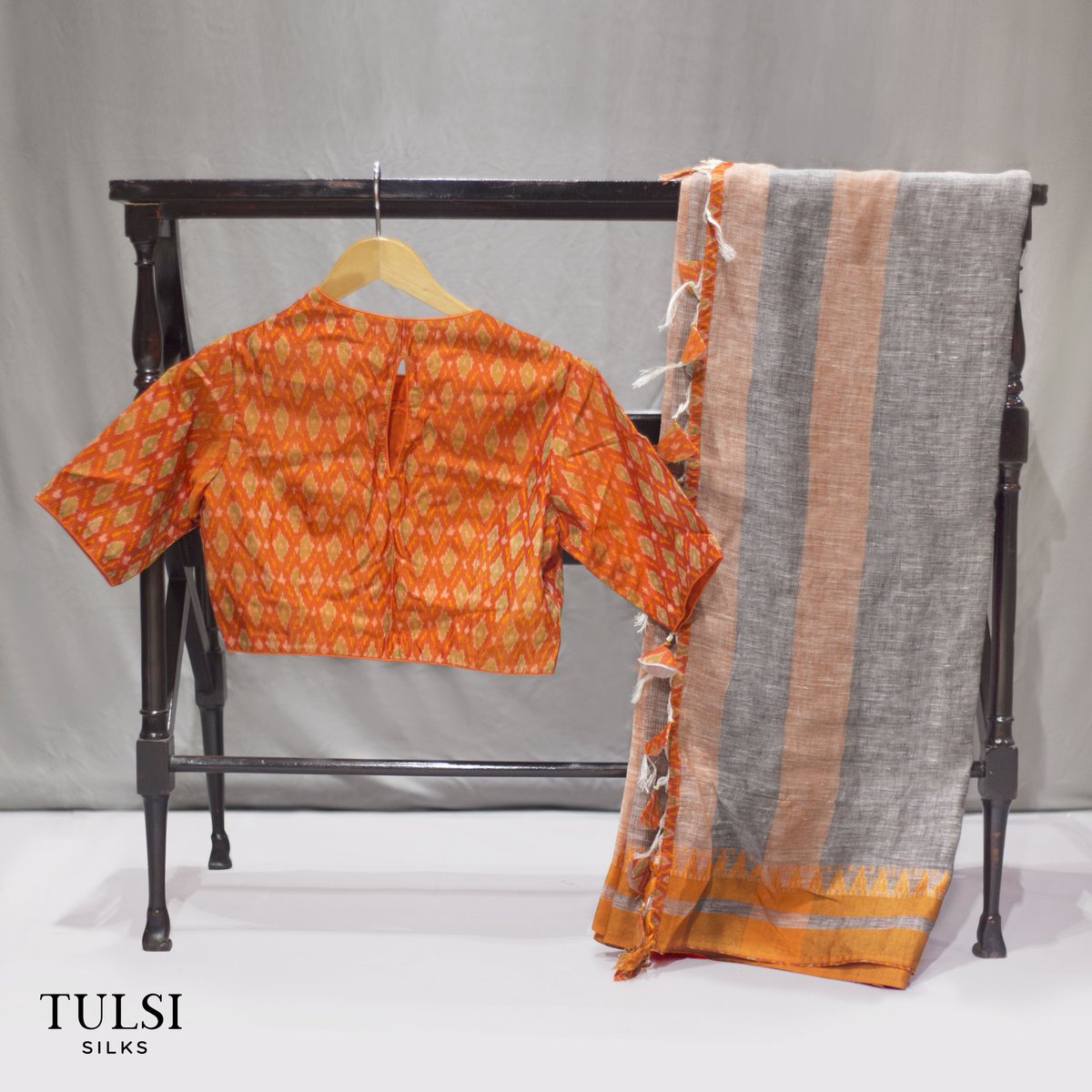 TulsiSilks's tweet photo. Soothing linen sarees with customised ready made blouses, to add on to your summer collection.
They come in all shades and colors - white, black, orange, maroon, brown, purple & blue.
To buy them: https://t.co/Ibd61fM1yk
#SummerCollection #Linen #EverydayTulsi #ReadymadeBlouses https://t.co/keHpW9338D