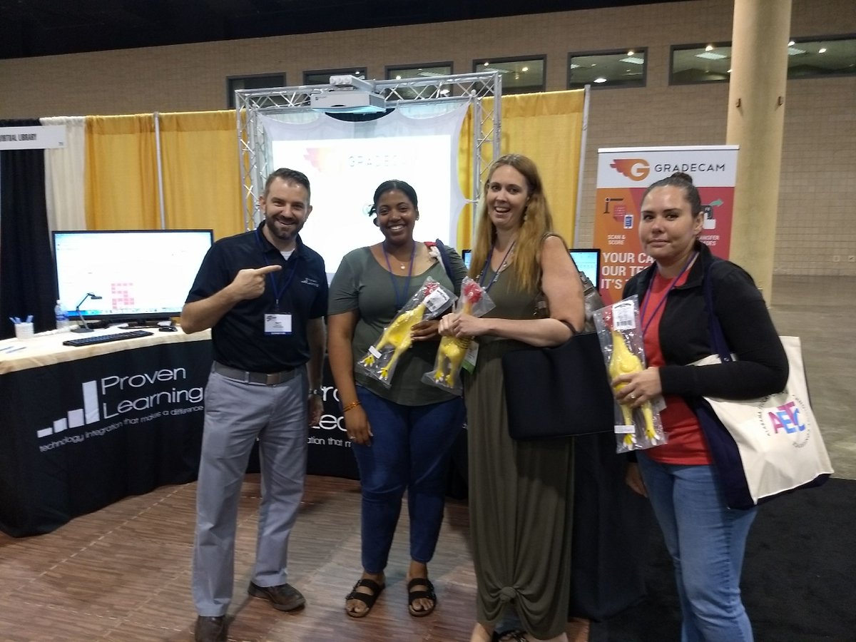 ProvenLearning's tweet photo. What are we running here--promoting time-saving Ed Tech, or distributing vulcanized poultry? Your call.🐥
#GradeCam #RubberChicken #winning #aetc2018 https://t.co/jPZfDu2MTI