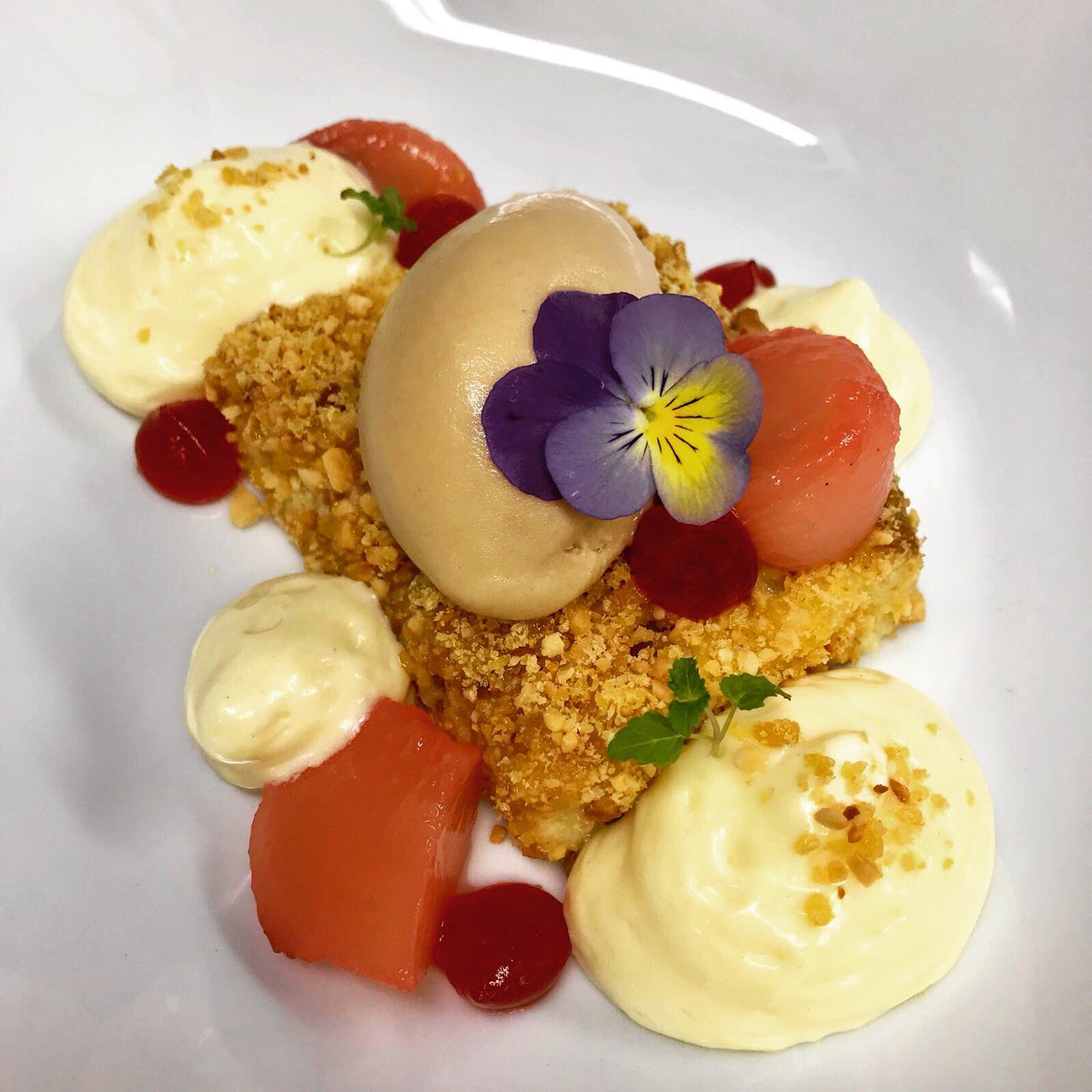 The Thomas Cubitt tweet media