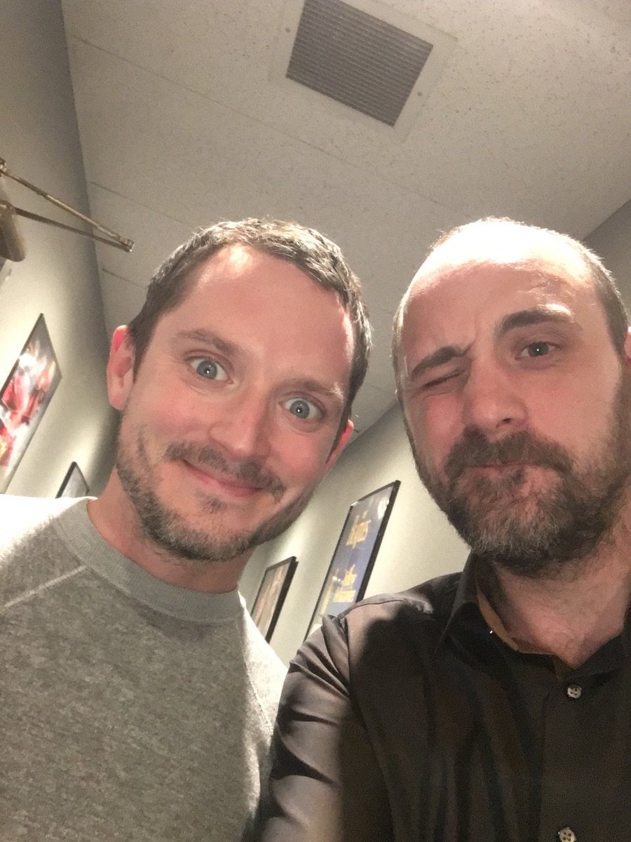 liory26's tweet photo. @Kojima_Hideo @HIDEO_KOJIMA_EN @elijahwood Long time no see boss! Great actor in @MemoriesRetold and great man. You should consider him for @DeathStranding_ https://t.co/PX3Xeve2GI