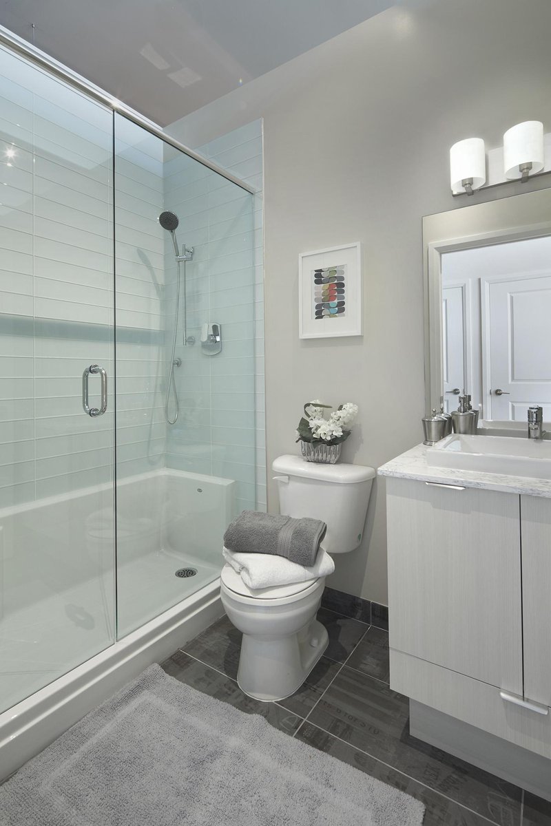 MELivingCondos's tweet photo. At #ME2 Your #bathroom will illuminate under the decorative wall lighting.  For more features: https://t.co/NKQnOYg6WV  #MeLiving #scarbTO https://t.co/x5DiiJzi6T