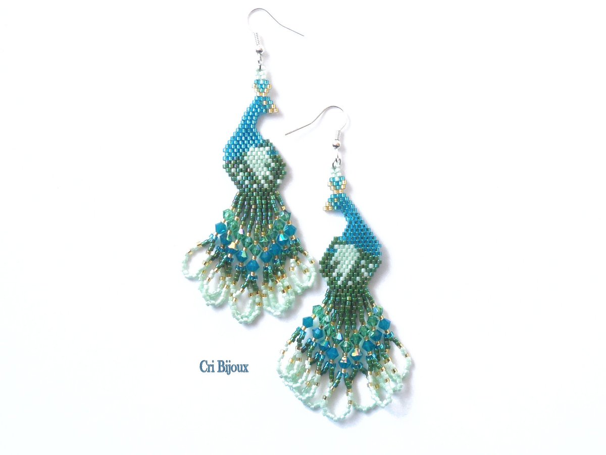 cribijoux's tweet photo. New Peacock beaded earrings on my ETSY shop! 
#peacock #earrings #etsy #shoponline #shopping #beading #beadsearrings #blueearrings #pavoni #orecchinipavoni #orecchinifattiamano #gioiellianimali #animauxbijoux https://t.co/4ogjNj6E3b