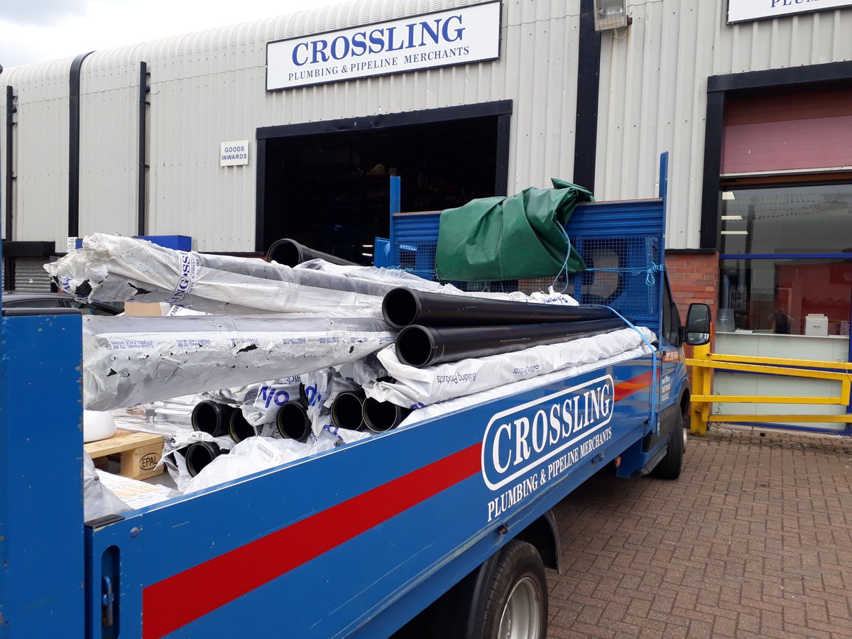 CrosslingDL's tweet photo. A good way to end the day van fully loaded and ready to go in the morning, customer service at its best as always #Crossling #Merchant #Indepenedentmerchant #Darlo @PolypipeTrade @ideal_heating @IdealStandardUK #plumbing #Heating #bathrooms #soilpipe #plastics https://t.co/lXJ1Vl2F56
