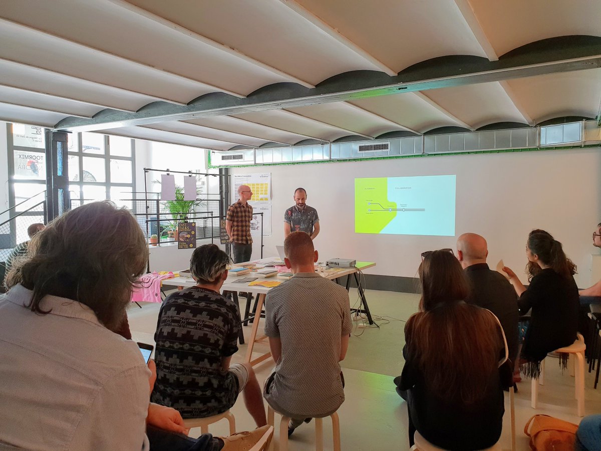 toormix's tweet image. La #barcelonadesignweek ens va convidar a participar a les jornades de portes obertes del barri de Gràcia, a on vam poder fer una masterclass sobre els nostres processos de treball, dinàmiques, metodologies i projectes. Gràcies! @BCD_barcelona #bdw18 👏🏼👏🏼👏🏼