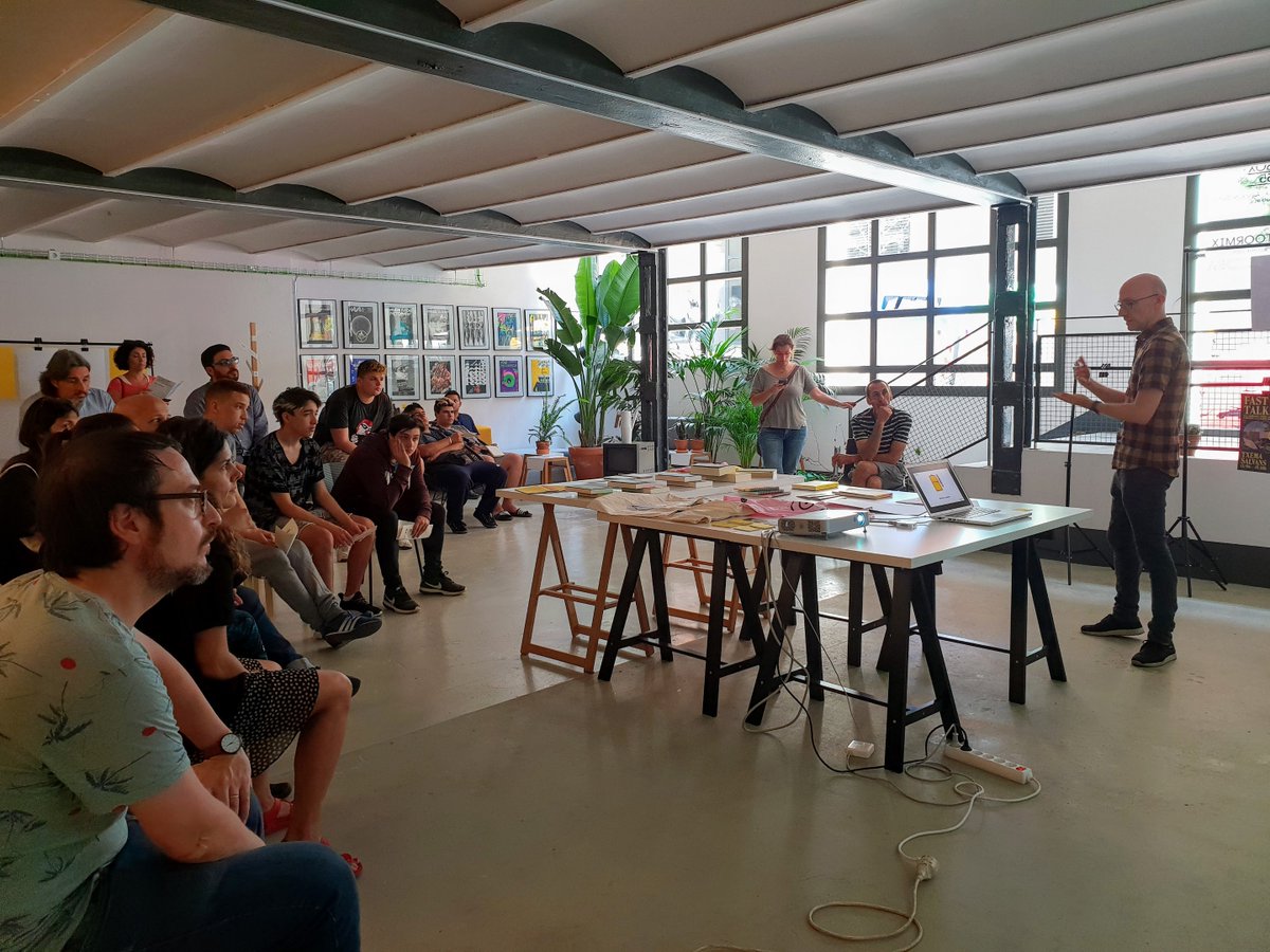 toormix's tweet image. La #barcelonadesignweek ens va convidar a participar a les jornades de portes obertes del barri de Gràcia, a on vam poder fer una masterclass sobre els nostres processos de treball, dinàmiques, metodologies i projectes. Gràcies! @BCD_barcelona #bdw18 👏🏼👏🏼👏🏼