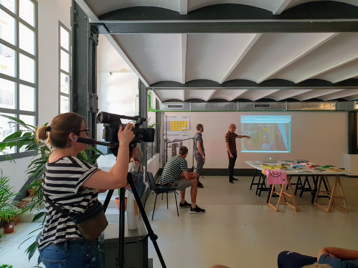 toormix's tweet image. La #barcelonadesignweek ens va convidar a participar a les jornades de portes obertes del barri de Gràcia, a on vam poder fer una masterclass sobre els nostres processos de treball, dinàmiques, metodologies i projectes. Gràcies! @BCD_barcelona #bdw18 👏🏼👏🏼👏🏼