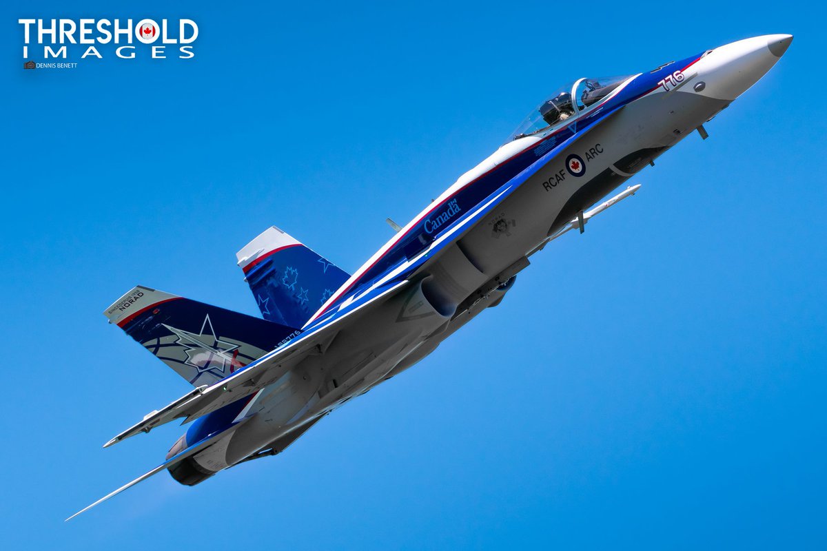 threshoIdmedia's tweet photo. T-Minus 3 Days until the Great Lakes International Airshow featuring the beautiful #NORAD60 CF-18 Demo Team Hornet and CAF Snowbirds! We're excited to continue Airshow season here in Southern Ontario. πΈ: Dennis Benett
#ThresholdImages #GLIAS2018 https://t.co/oycGKELBmp