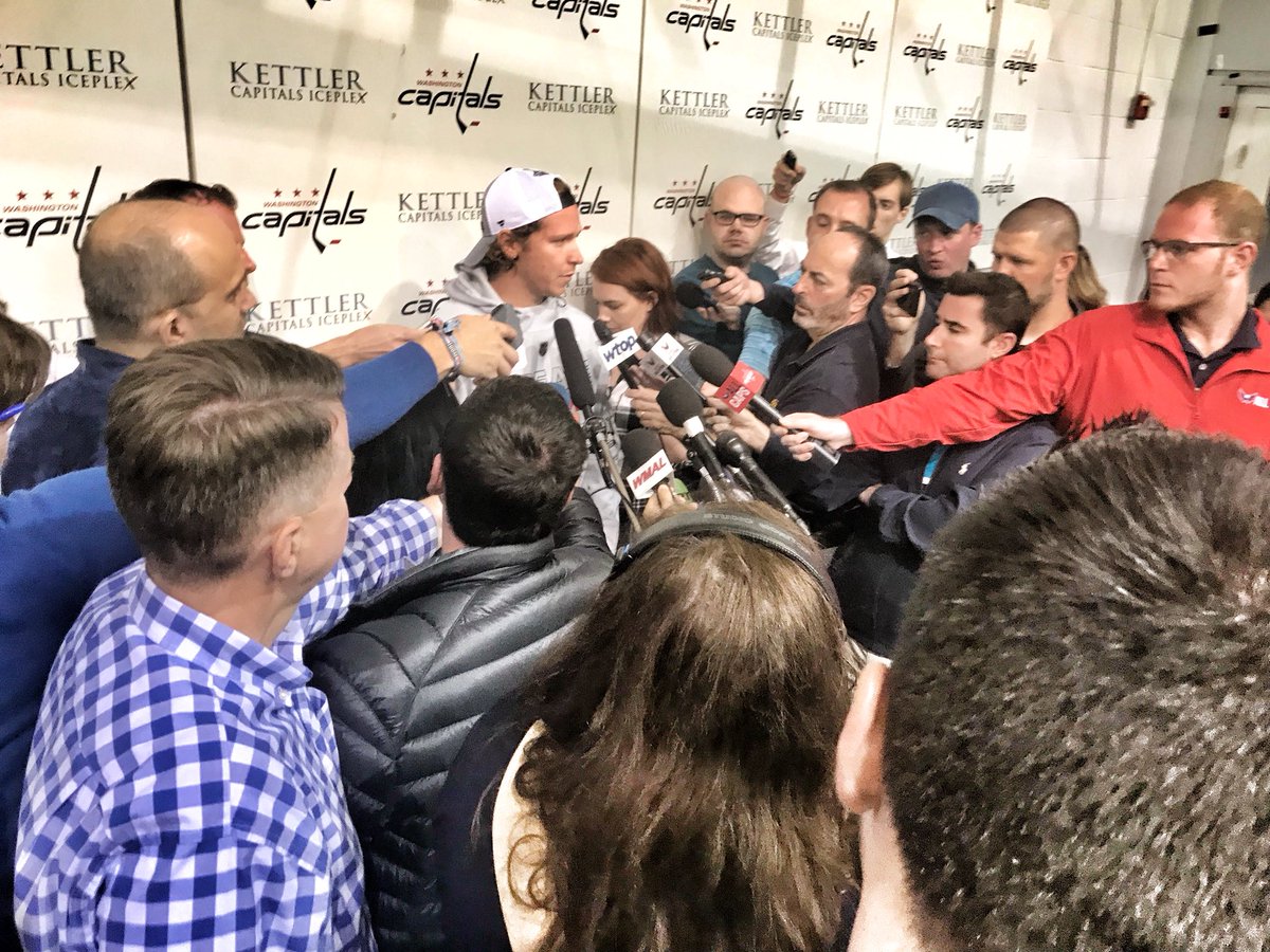 DarrenMHaynes's tweet photo. Niklas backstrom vs. 🎤🎤🎤🎤🎤🎤🎤🎤🎤🎤🎤🎤🎤🎤🎤🎤🎤🎤🎤🎤🎤🎤🎤🎤🎤🎤🎤🎤🎤
#CleanOutDay #ALLCAPS #StanleyCup @wusa9 @WUSA9sports https://t.co/8Xd4jrdngS