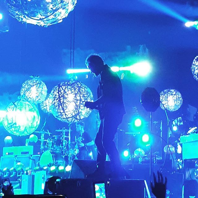 bukmaster's tweet photo. @pearljam #vetteshow @ziggodome #aboutlastnight https://t.co/MOh2qMWIIQ https://t.co/K1VfkwdxnN