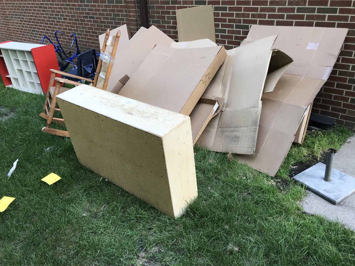 ProEdgePropServ's tweet image. Clean up for local business. #junkremoval #macombil #trashremoval #garbageremoval