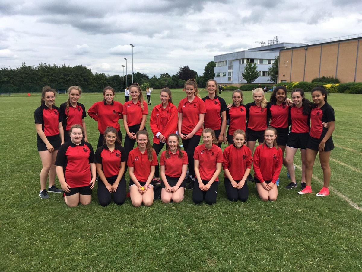 GMS_PE's tweet photo. Year 9 and 10 Rounders today, beat Princes Risborough, St Michaels and Highcrest and narrowly lost to Wycombe High. There was some fantastic batting, catches and rounders scored throughout their games by both teams. 
Well done girls. https://t.co/pZxUlYse88