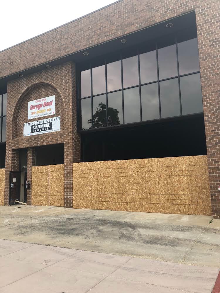 Cruise Night in Plainfield last night. I had to grab a pic of our location. It’s rough, but I can SEE it! CHEERS!!