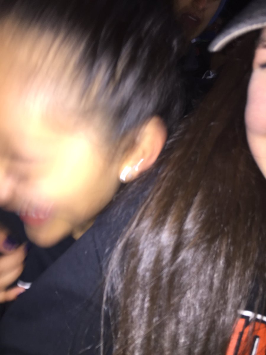michaelvanackr's tweet photo. HBD MY LUV🎉💓💜@mariamurillo__  #snickdood https://t.co/gY54K8W4A3