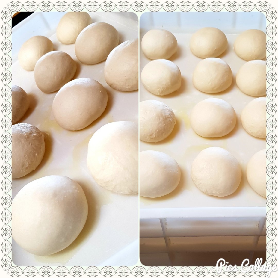 rusticpizza1's tweet photo. A traditional Neapolitan Pizza Dough  using only Caputto 00 Flour. It is slow proved and hand stretched, and cooked in our wood fired oven at over 450 degrees Celsius ☝️
#fresh #homemade #pizzadough #noadditives #nostabilizers #Rustic #Leixlip https://t.co/jxSoxvyaIk