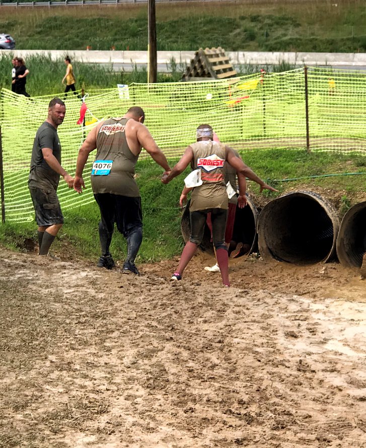 SobieskiService's tweet photo. This past weekend we supported the @LeukemiaRF by being a part of the @DelawareMudRun ! Everyone had a great time getting #muddy4acure on Saturday! #SobieskiPride #DelawareMudRun https://t.co/y2UYSJpxnw