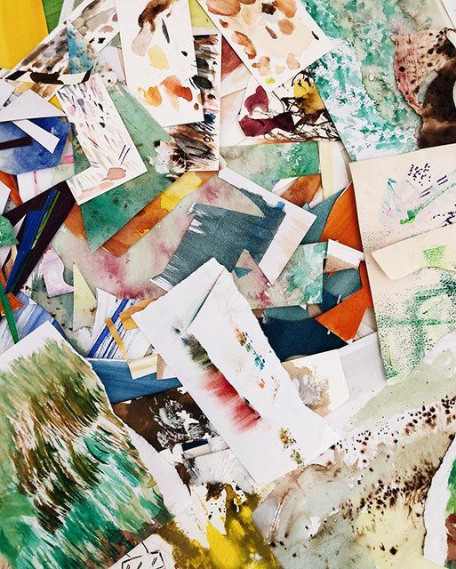 ArtsyRugs's tweet photo. Reposting @kr.us:
Color pallets 🎨😍✨
.
 #watercolor #watercolorpainting #art #artist #instaart #painting #artsy #artwork #artgallery #artstagram #artmaking #colorfulart #instagood #colorful #artistic #atelier #decor #studio #arte #abstractpainter #paintings #collage #collageart https://t.co/qqfOsVhMDS
