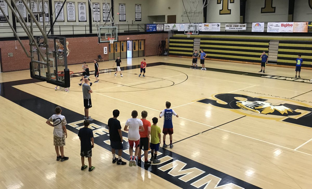 LSHSAthletics's tweet image. Summer camp fun!!! #growingskills #havingfun #TPX #opportunities