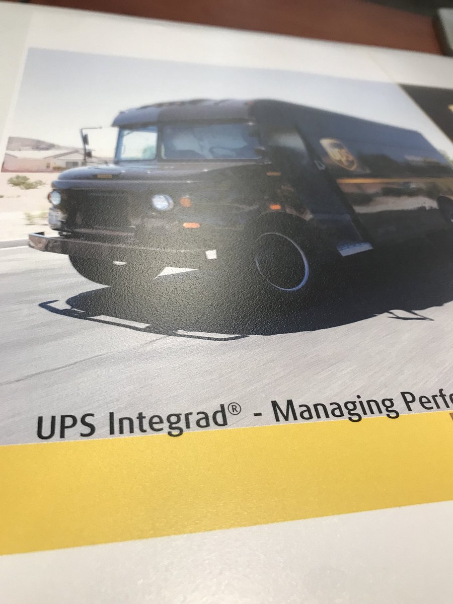 Kirsten_2817's tweet photo. That’s a wrap #Integrad #FranklinPark2018 @UPS!I learned so much to better myself,others&amp;the company!I appreciate working for a company that invests in their employees.Thank you @KellyDeblaere @ZemanTeddi @TimPope007 @MikeJeanette525 for supporting my continued growth&amp;development https://t.co/375uMxAacQ
