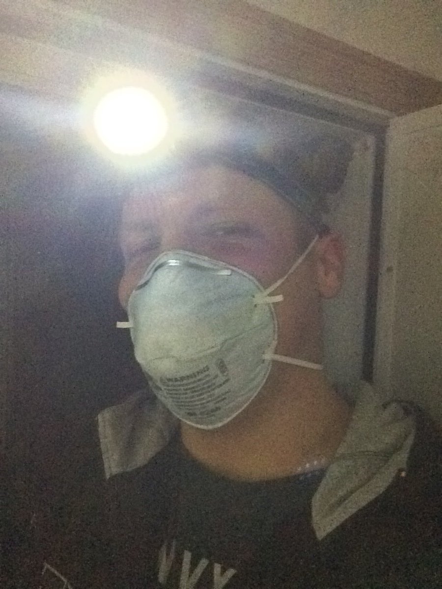 ProEdgePropServ's tweet image. Geared up for a hoarder house clean out. #hoarders #cleanout #junkremoval #macomb