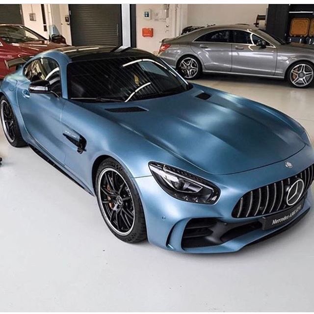 Cheeckycheetah's tweet photo. #NewProfilePic
Like if you guyz like the car https://t.co/6TS9n1x7WE