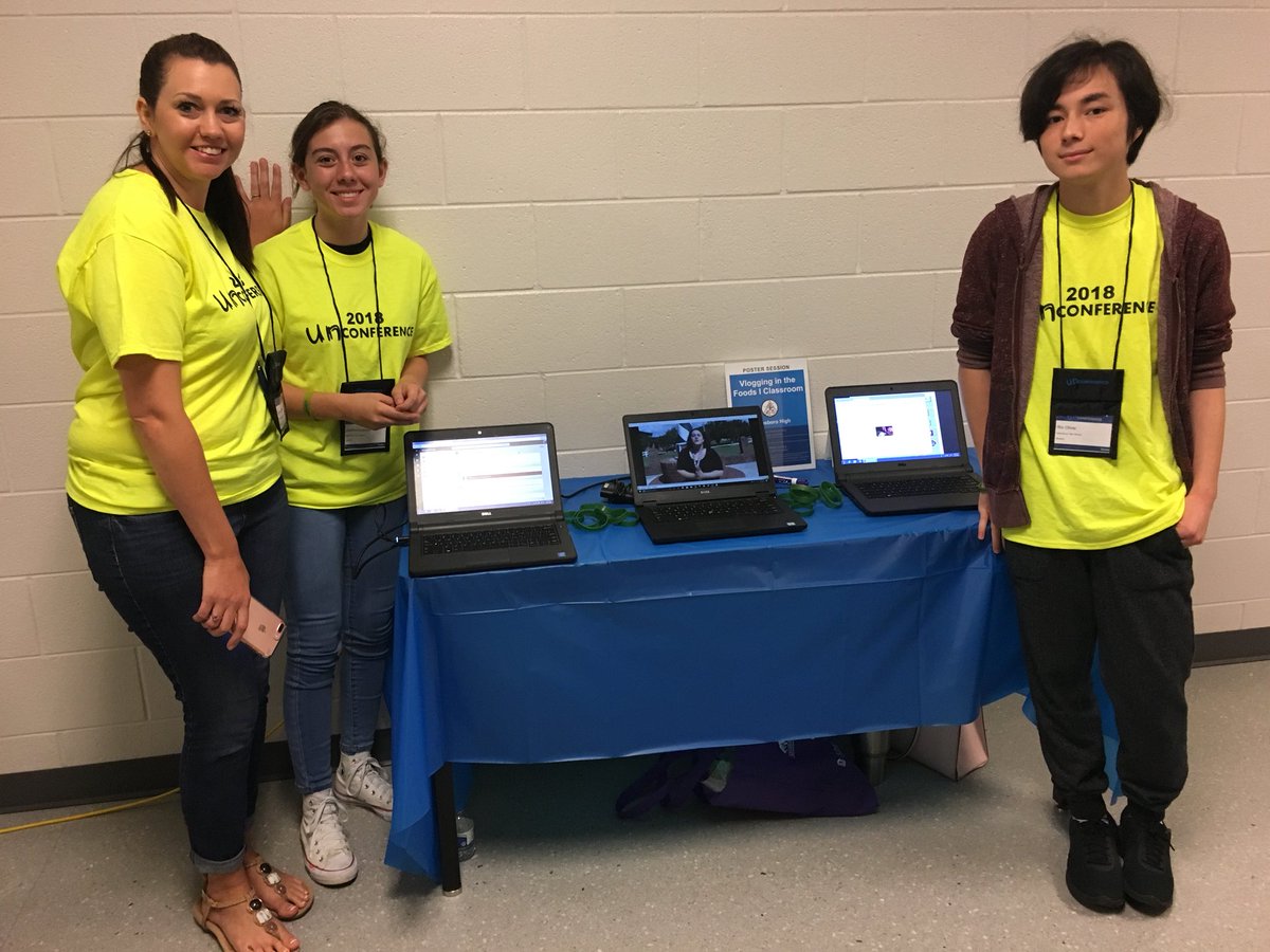 erinjurisich's tweet photo. The @SwansboroHS Foods I students rocked their poster session this morning! Thanks @dgoodman for stopping by! #onslowun #onslowdlt https://t.co/Bror57zlkK