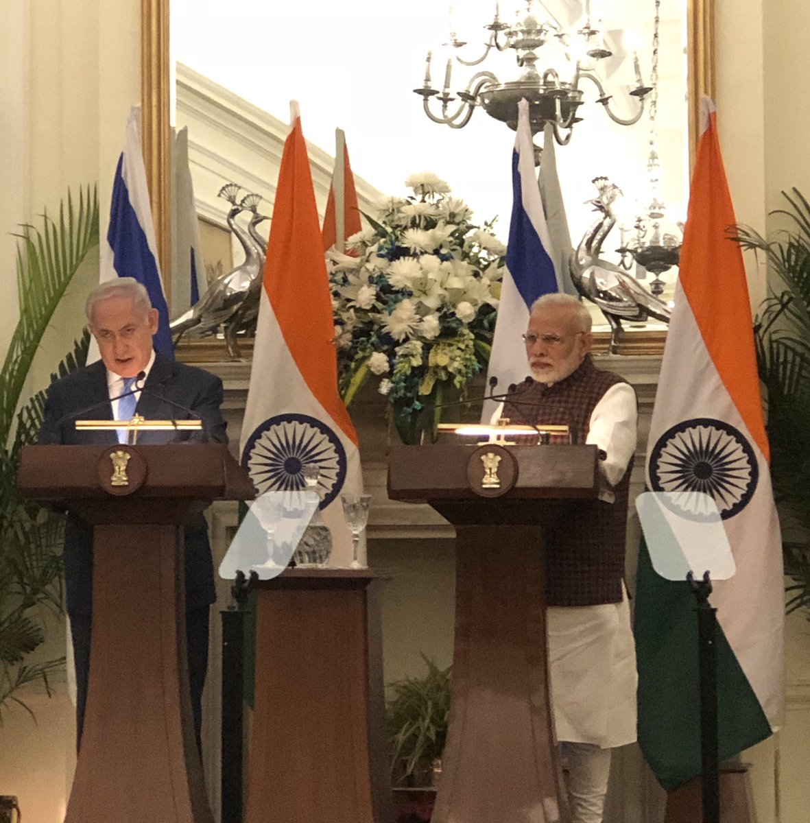 danielocarmon's tweet photo. I informed #MEA we will be soon inviting a delegation 2 #Israel 2 start negotiating an agreement on bringing #Indian caregivers4work in my country,w/regard to Article 8 of the @PMOIndia @narendramodi @IsraeliPM @netanyahu joint statement, #NetanyahuinIndia visit https://t.co/feXYOxidVl