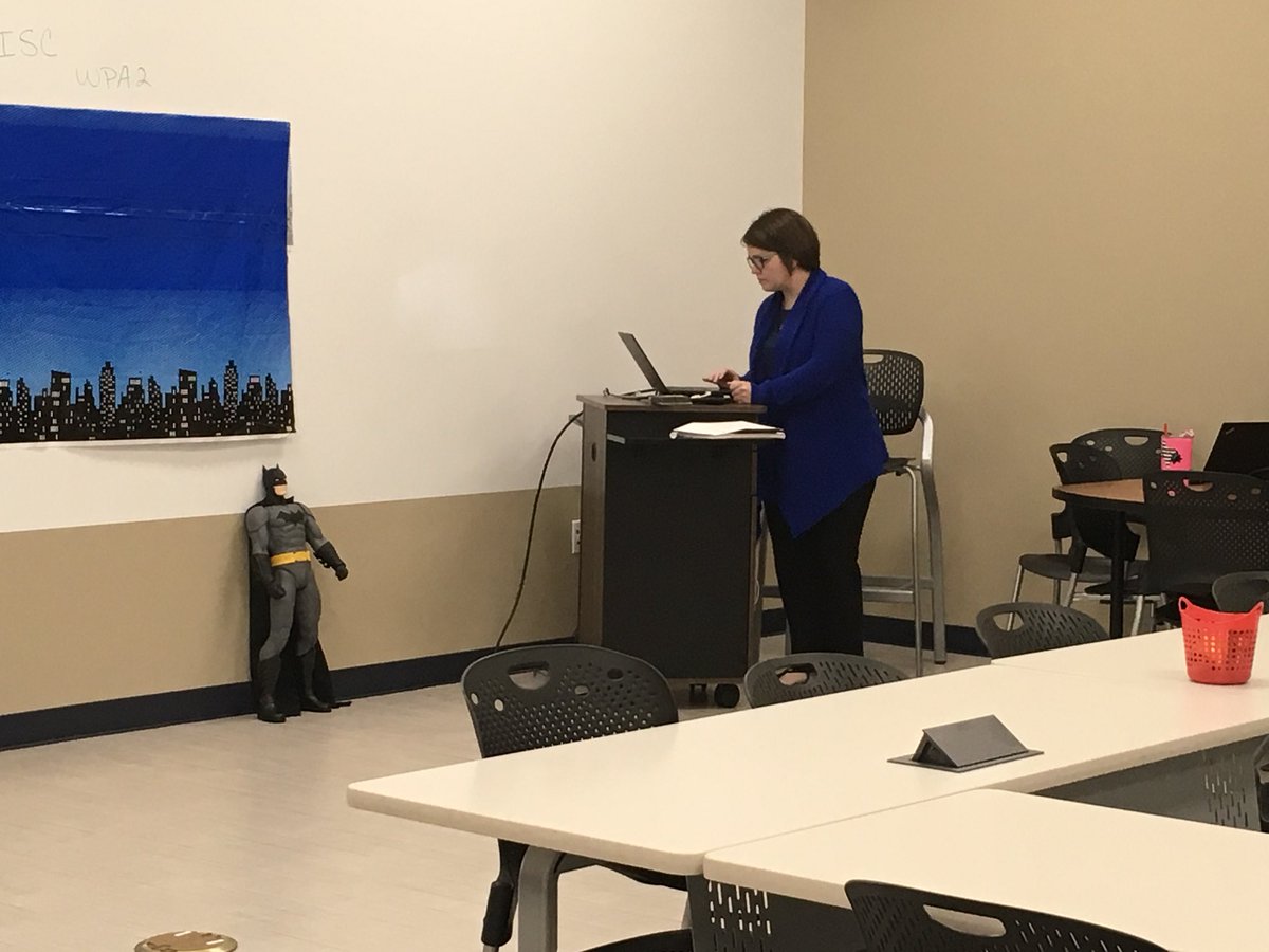 EdTechJennifer's tweet photo. @BH_InstTech #DemoSlam on Day 2 of #GLPJ. #BHTeachersRock https://t.co/L1E1Aw8dlC