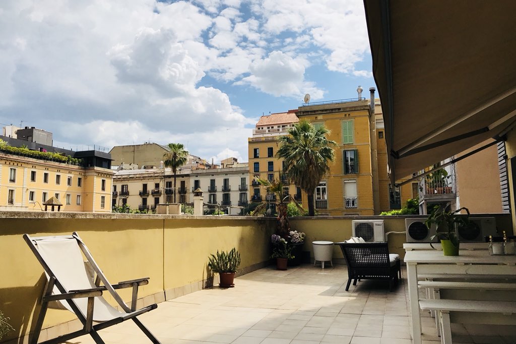 rneuhann's tweet photo. Thanks to @xing_bcn for an amazing first day and the warm welcome! #RexxIt @prescreen_io @XING_Career https://t.co/UJjEDSrR9J