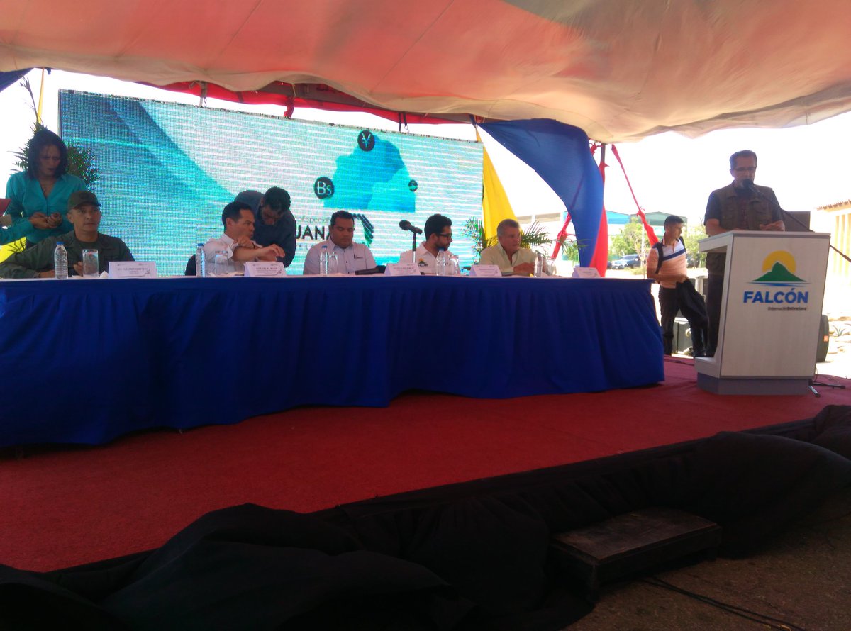 computadorvit's tweet photo. #Ahora inicia acto de inauguración de la Oficina Regional de Comercio Exterior en el marco del fortalecimiento de la Zona Económica de Paraguaná .@zonfipca .@MinPPIBES https://t.co/xIshQZLogk