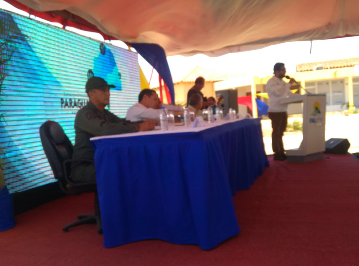 computadorvit's tweet photo. #Ahora inicia acto de inauguración de la Oficina Regional de Comercio Exterior en el marco del fortalecimiento de la Zona Económica de Paraguaná .@zonfipca .@MinPPIBES https://t.co/xIshQZLogk