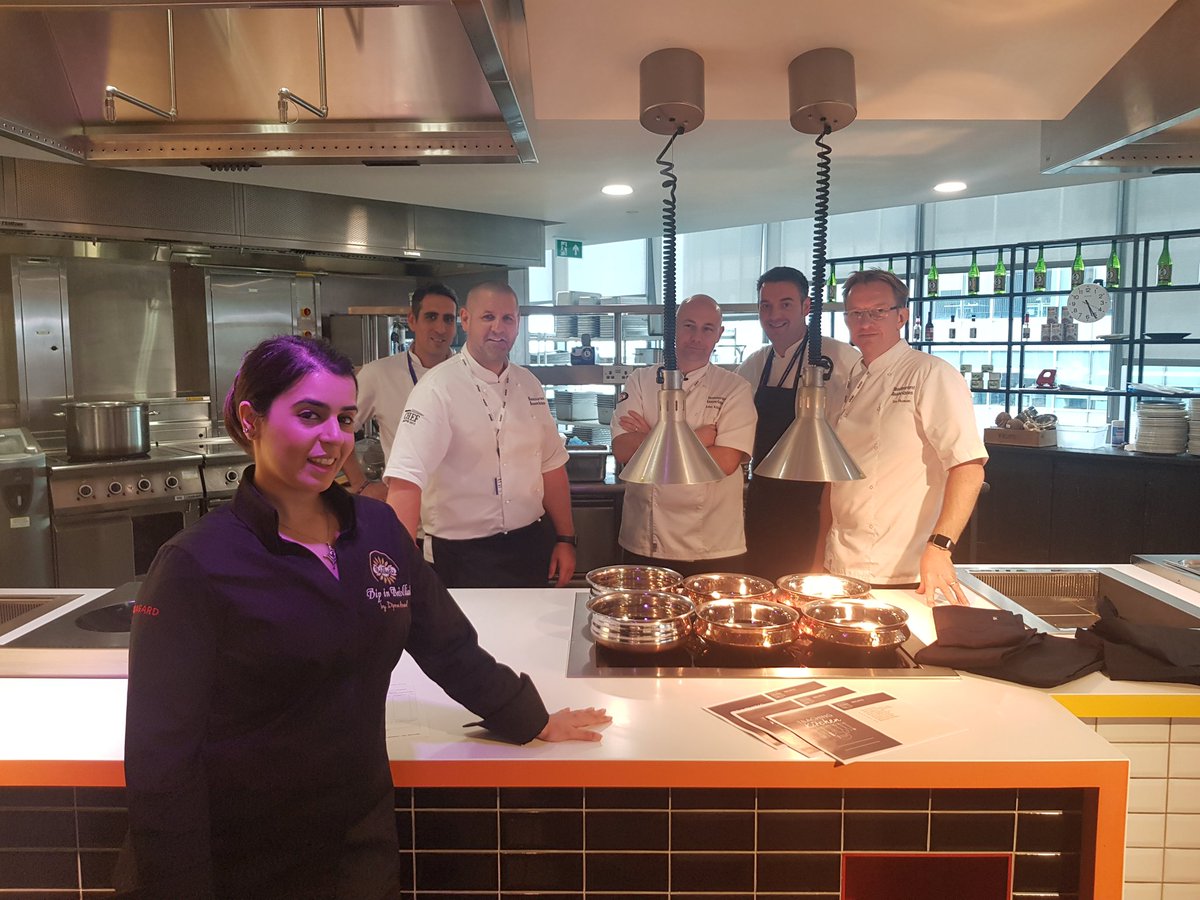 Our A-Team ready for tonight's KPMG Dipna teaching kitchen!! #teamKPMG #teamRA <a href="/Guy_Stallard/">Guy Stallard 🇺🇦</a> <a href="/AmoseleyAndy/">amoseley</a> <a href="/RA_Food/">RA FOOD</a> @SueThompson_RA <a href="/DunkMatt/">SlamDunk1</a> @chefATaylor <a href="/jodyerics/">jodyerics</a> @IanHuman_ <a href="/AlexCirillo1/">Alex Cirillo</a> <a href="/Johnkillington5/">John killington</a> <a href="/dipnaanand/">Dipna</a>