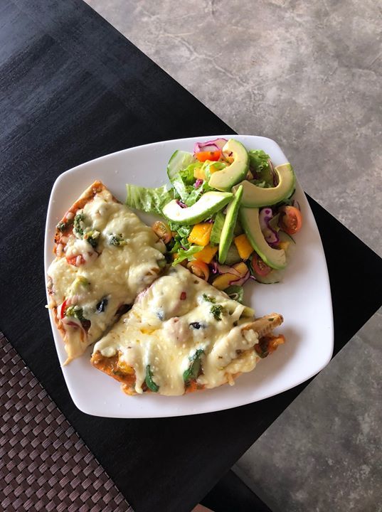VCTourism's tweet photo. Yummy homemade pizza and salad, all made with fresh ingredients straight from our garden :) https://t.co/bXP6kywwyJ