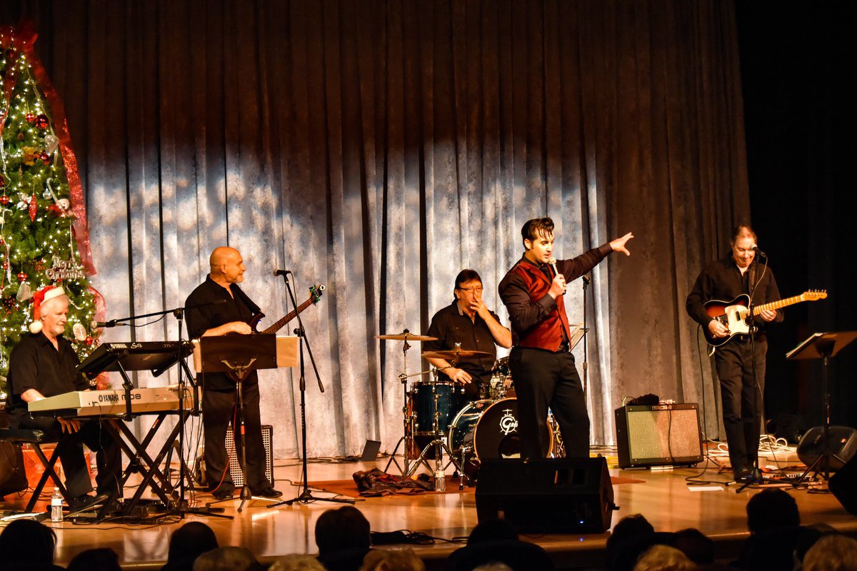 Christmas in June was so fun! We loved having Brandon Bennett bring back some of Elvis’ Christmas music to enjoy! #downtowntupelo #mytupelo #tupeloelvisfest