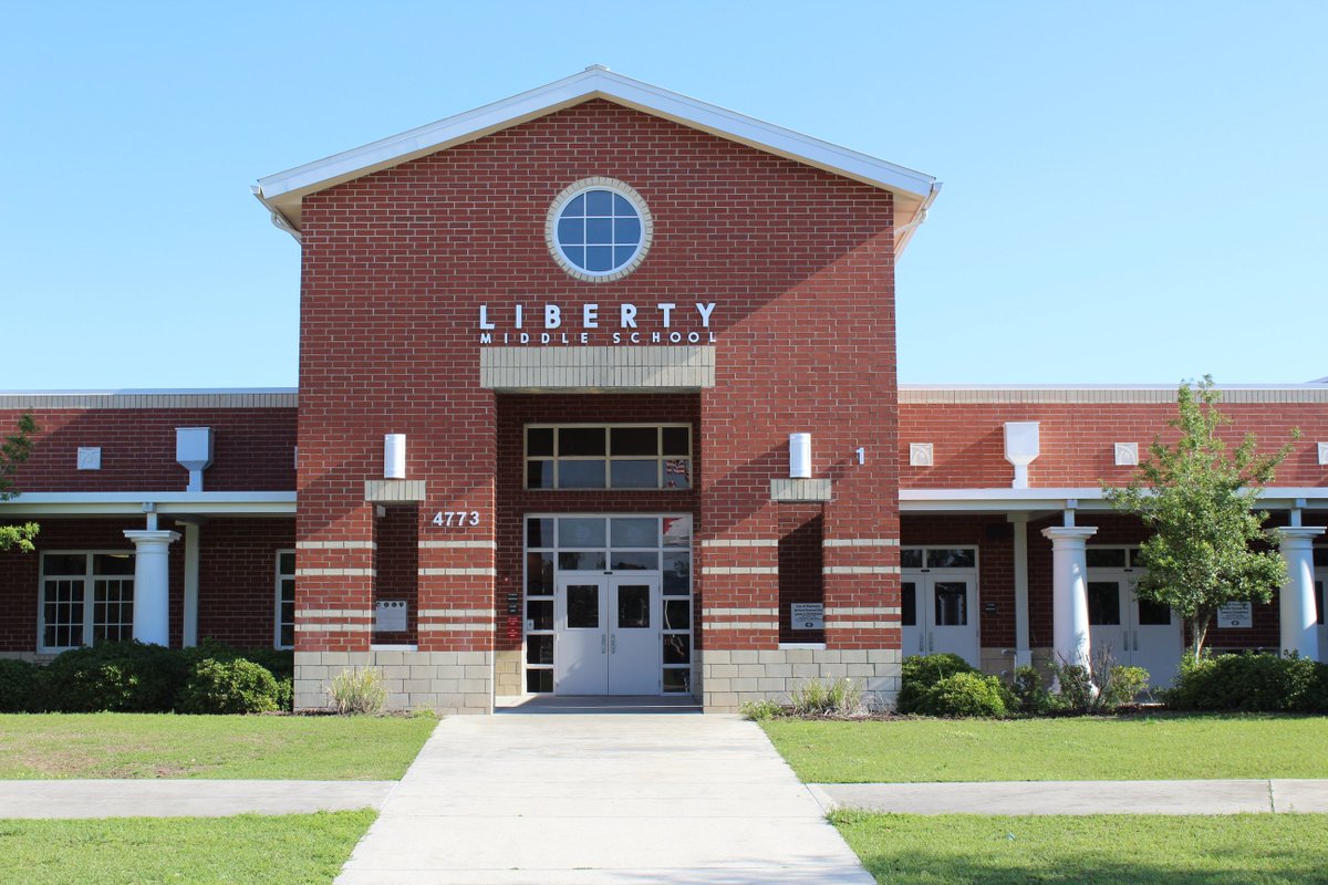 LMSLibertyPride's tweet photo. Exciting things are happening at Liberty Middle School! Come be a part of this phenomenal team--check our vacancies today at https://t.co/STUccH4sCD #WeAreMCPS #teachLMS https://t.co/YSHe0XJf2O