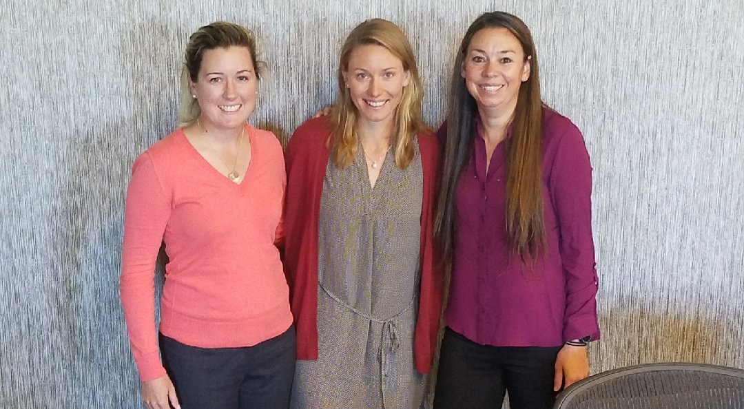 Coach Confer was selected to paricipate in the NCAA Women Coaches Academy! 
Great opportunity for professional development! 

bit.ly/2MpdDX6