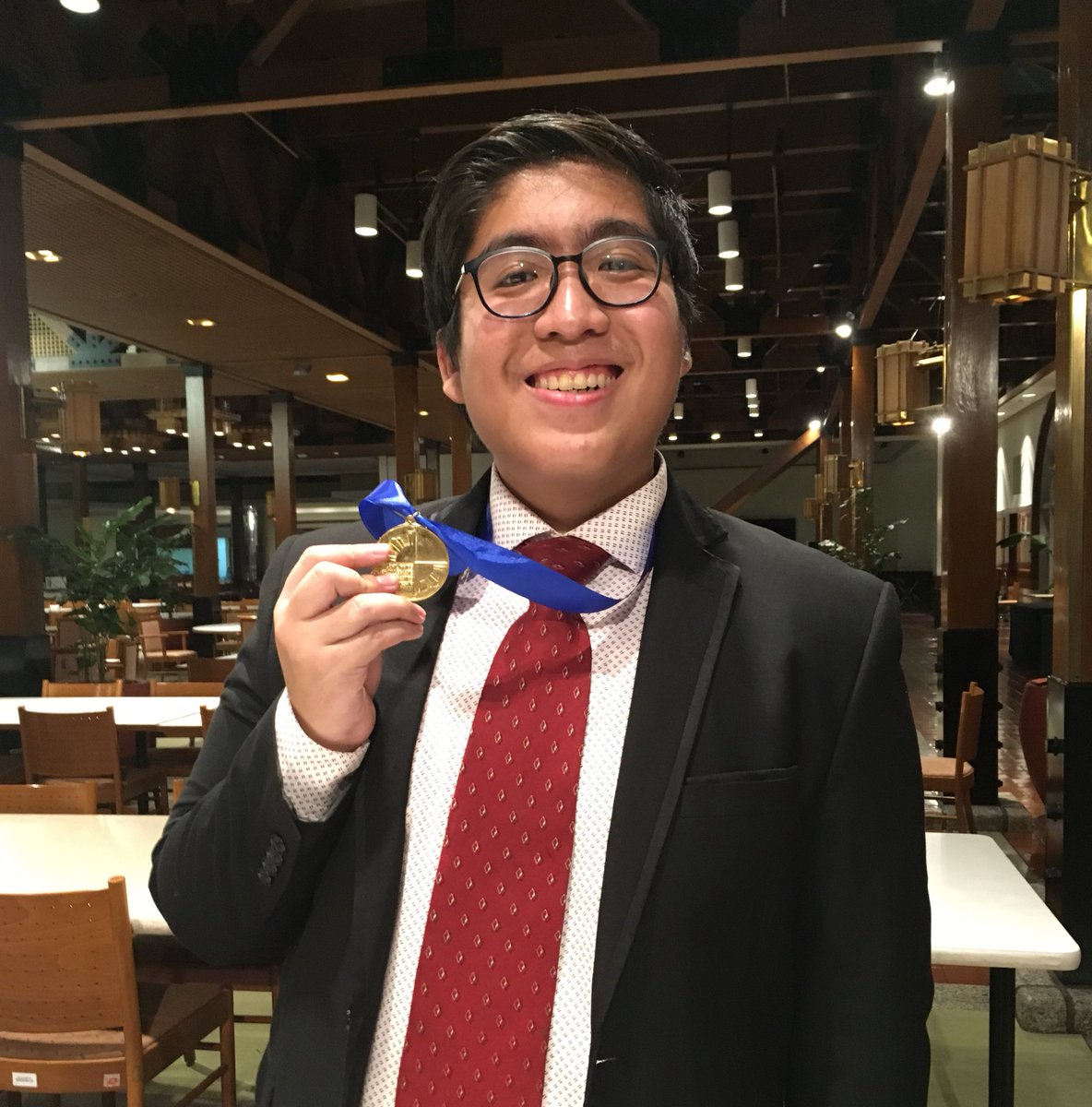 ejieevander's tweet photo. What a way to end my last college tournament. Kapagod but all worth it. Ily BOD, PIDC, and UPDS.
#PIDC2018 #TakeTheLead https://t.co/qv3uNZ7SUI
