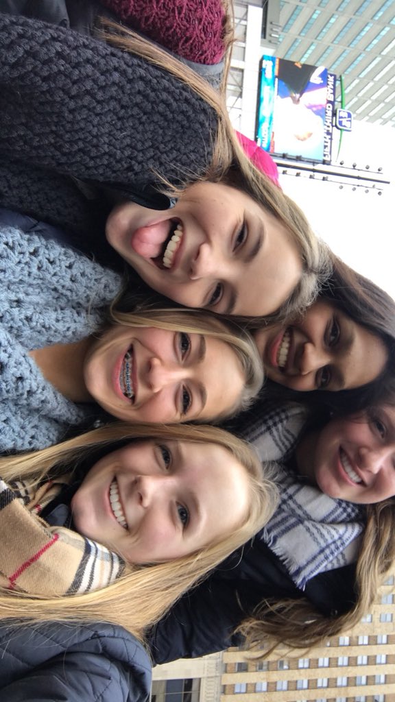 magbruns's tweet photo. happy birthday ash!! hope u enjoy these old pics ;) and have an amazing day!! ❤️ https://t.co/bkW1CuYgfV