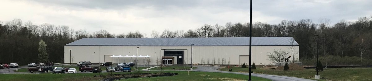 PlytechLtd's tweet photo. The Aspen tennis club built next door to the factory by the owners of Seaman Corporation (FiberTite manufacturers). Obviously FiberTite single ply membrane was used for the roofing option!
#Plytech #rubberroof #flatroofing #roofing #roof #fibertite https://t.co/0leVCDAyeH