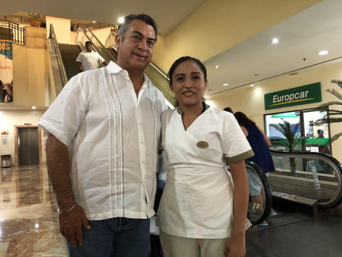 JaimeRdzNL's tweet photo. La gente del hotel en #Mérida, #Yucatán me felicitó por mi participación el día de ayer en el #DebateINE. Muchas gracias a todos los que siguen día con día este proyecto independiente. https://t.co/6eVam6dA6B