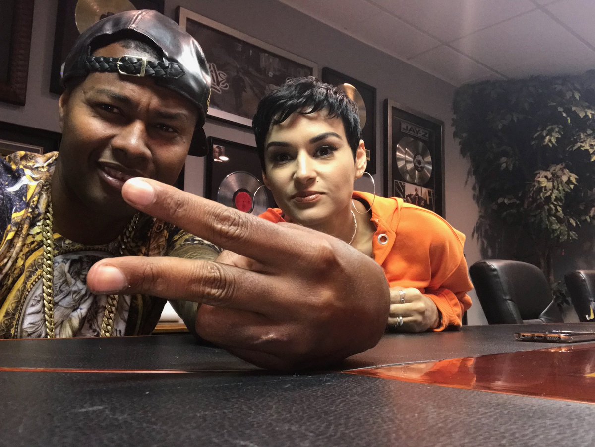 PrinceAK_050's tweet image. I Missed The Meeting 2Day But My Family .@ZAWEZO &amp;amp; .@sallyferreira Got It Covered We Going International