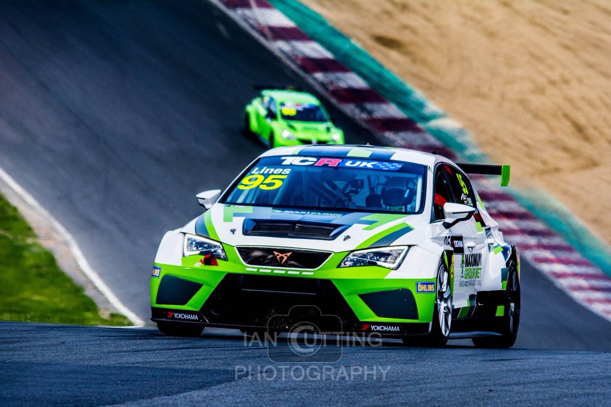 MaximumMotospor's tweet photo. Owing to @AdamMorgan33 being on BTCC duties @stewartlines2 needs a fabulous co-pilot to join him for @BritcarNews @Oulton_Park on 23 June. Looking to consolidate the position as leaders of the Britcar Endurance Championship. Fancy joining the winning streak? https://t.co/WyviZEMeKn