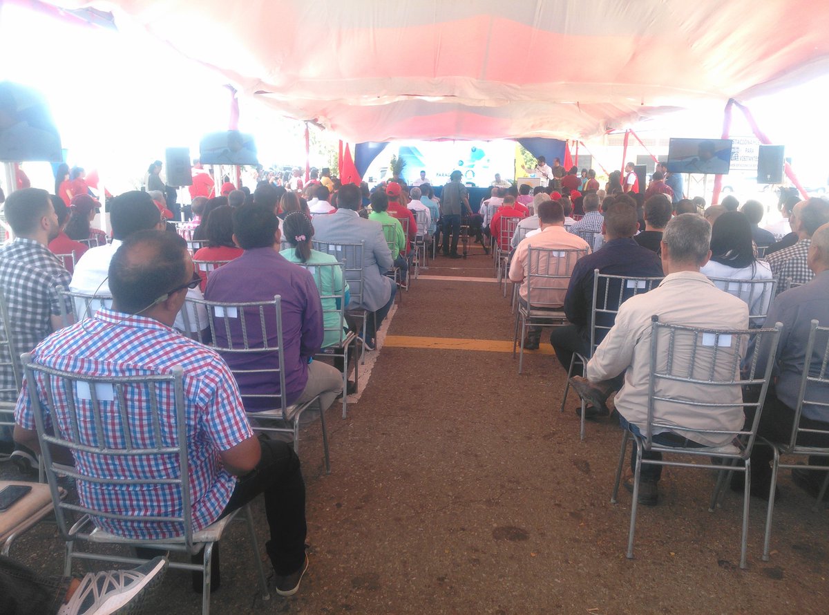 zonfipca's tweet photo. Empresarios de la entidad Falconiana apuestan por el desarrollo económico de la región, a través de las ventajas y beneficios que ofrece la Zona Económica Especial. https://t.co/Jdj2rSBU6s