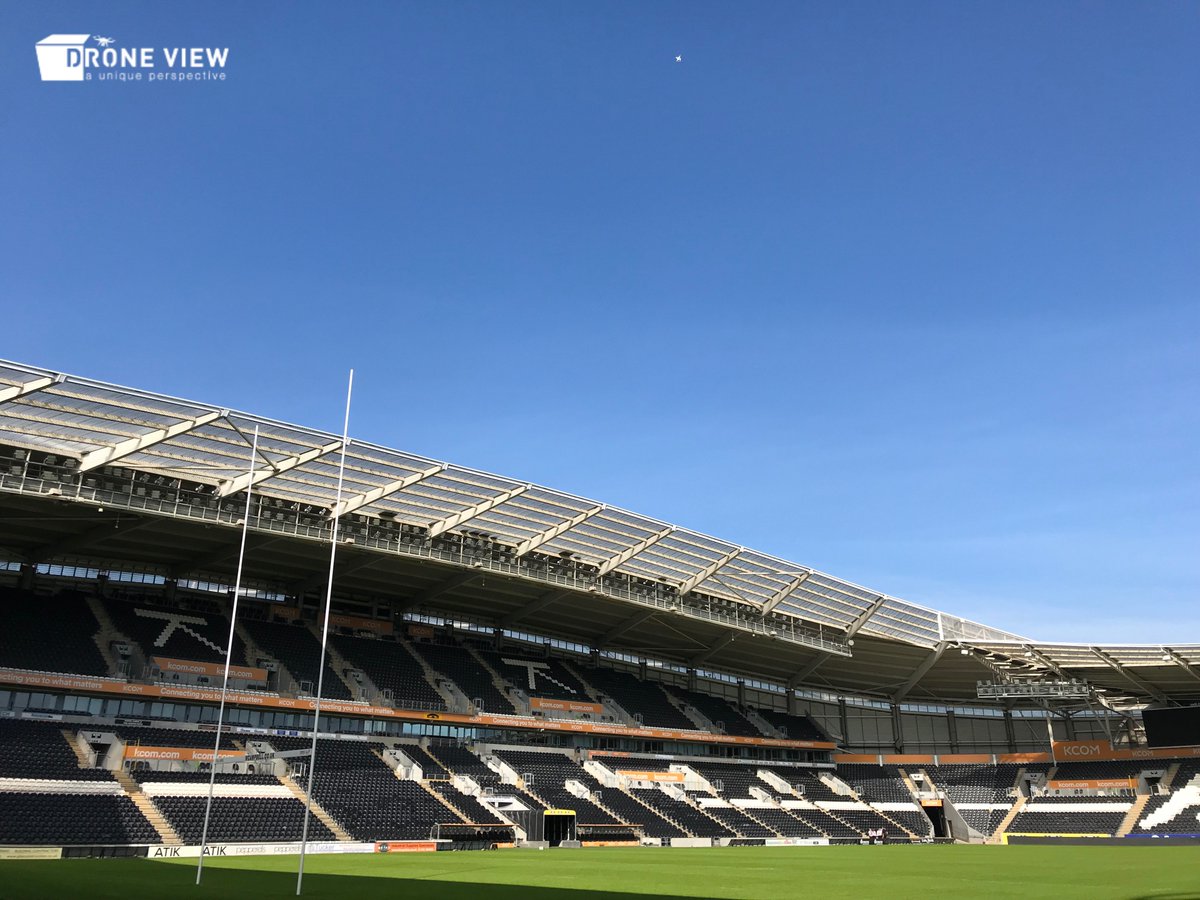 droneviewmedia's tweet photo. View from pitchside @KCOMStadium for today's live drone flight as part of our presentation for @HEY_RICS_LA @RICSNorth #CPD event discussing the impact of #drone #tech in #property industry 🧐👍🏨 great day and great speakers and hosts @PASS_MS @AbsCultured @DMP_Surveying https://t.co/S3mIFQigAK