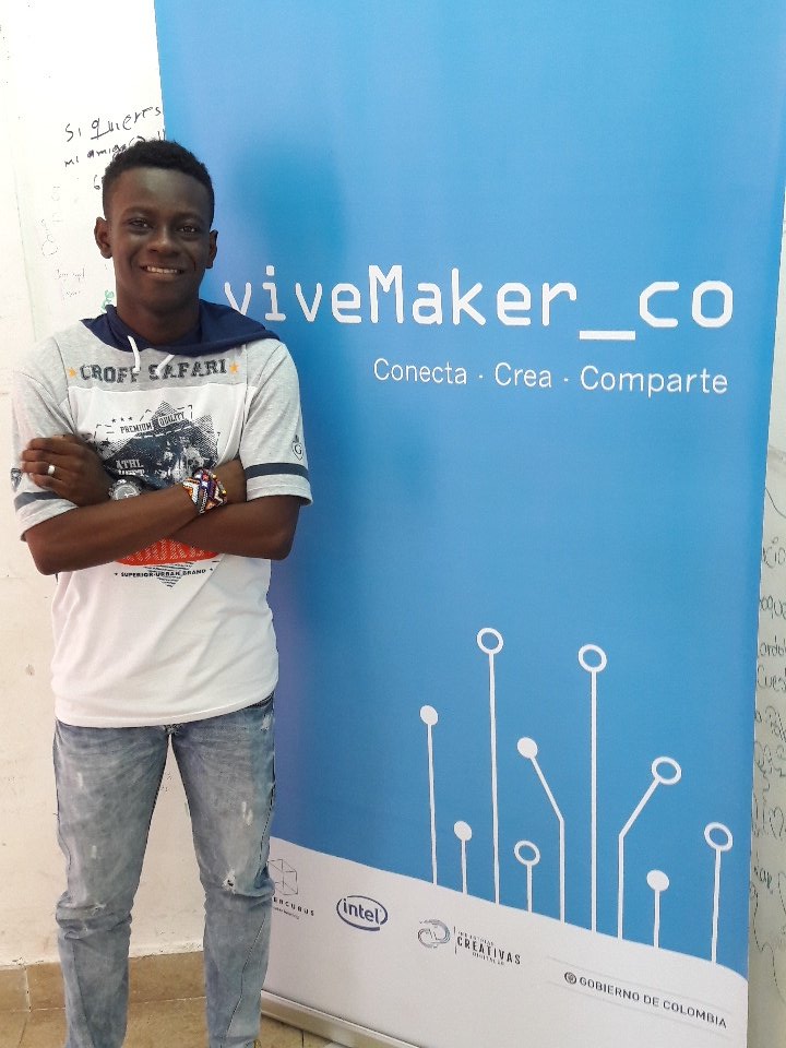 _JhonE17's tweet photo. @viveMaker_co #viveMaker #vivedigitalLab #IoT https://t.co/ducHCRWlUx