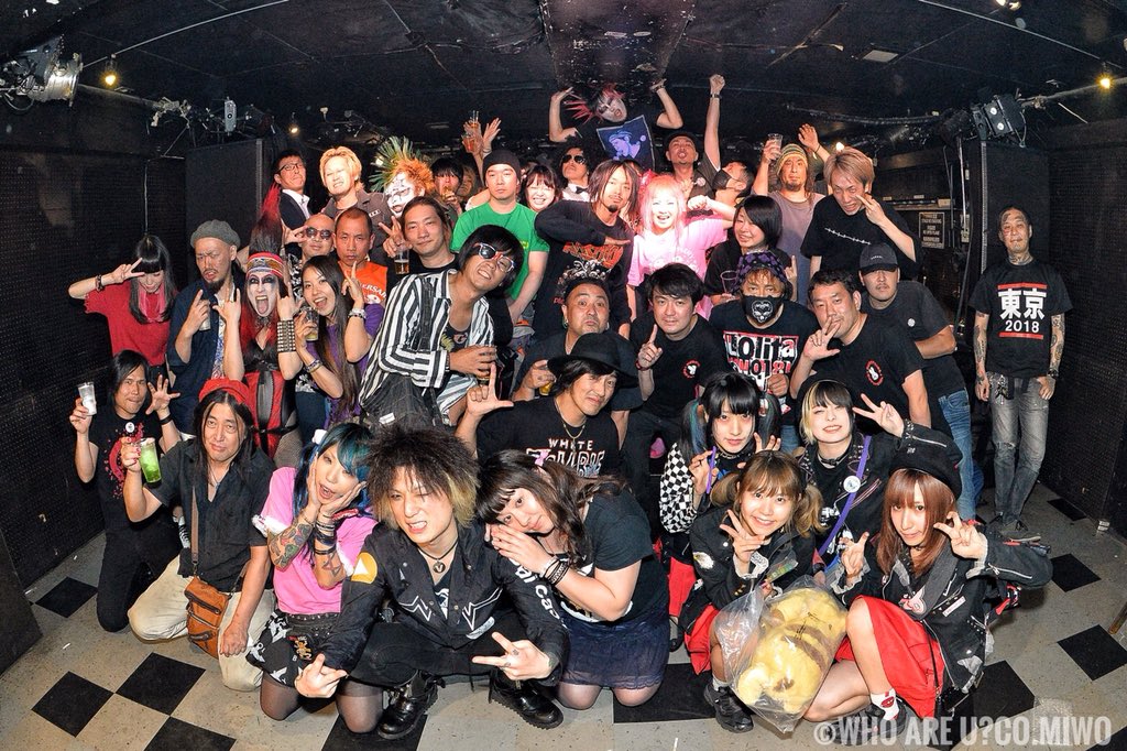 ishi_kissssaki's tweet photo. 水曜ながら大盛況!
みんな今の二万が似合ってた。
ご来場いただいた皆さま、出演者の皆さま、ハコのみんな、ホントありがとうございました👏
📸.Who are U?co.miwo
#メロンチヒロン
#firebirdgass
#爆裂女子
#fice座rainbow
#流血ブリザード
#spiceaddicts
#二万電圧
#極東より愛を込めて https://t.co/rNdaaBtL5z