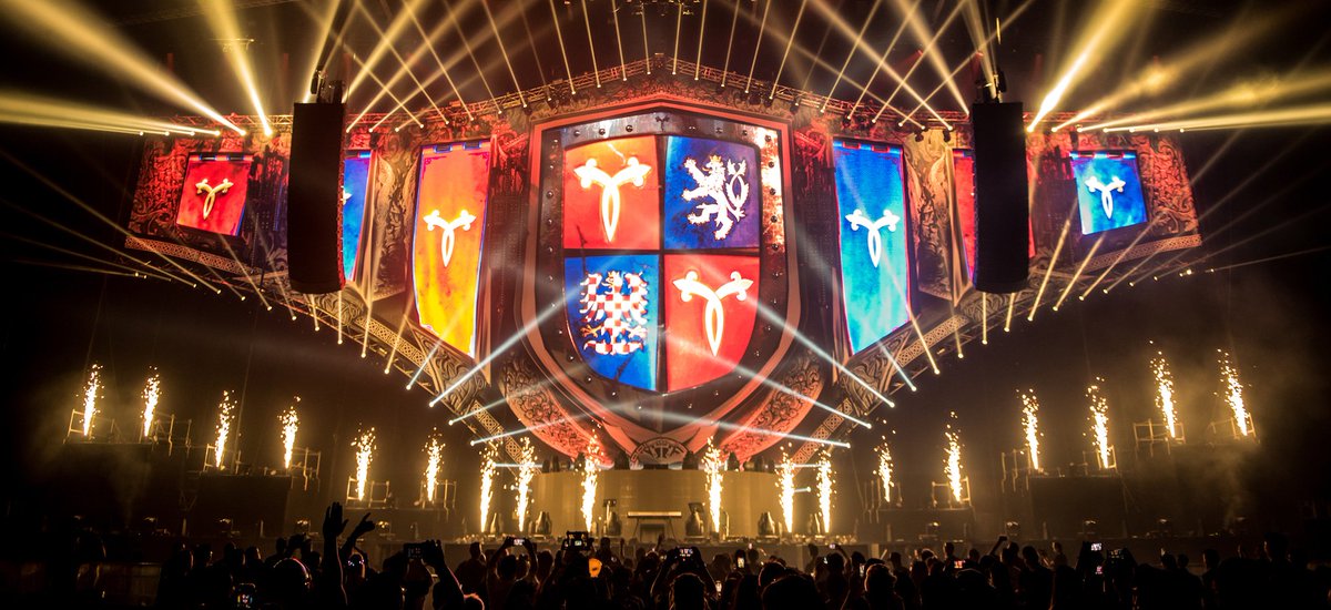 NIGHT RECAP: EDM event @TransmissionPRG Asia had <a href="/audioplusuk/">Audio Plus</a> bring a @funktionone PA from the other side of the world to satisfy specs.
prosoundnetwork.com/live/-audio-pl…
