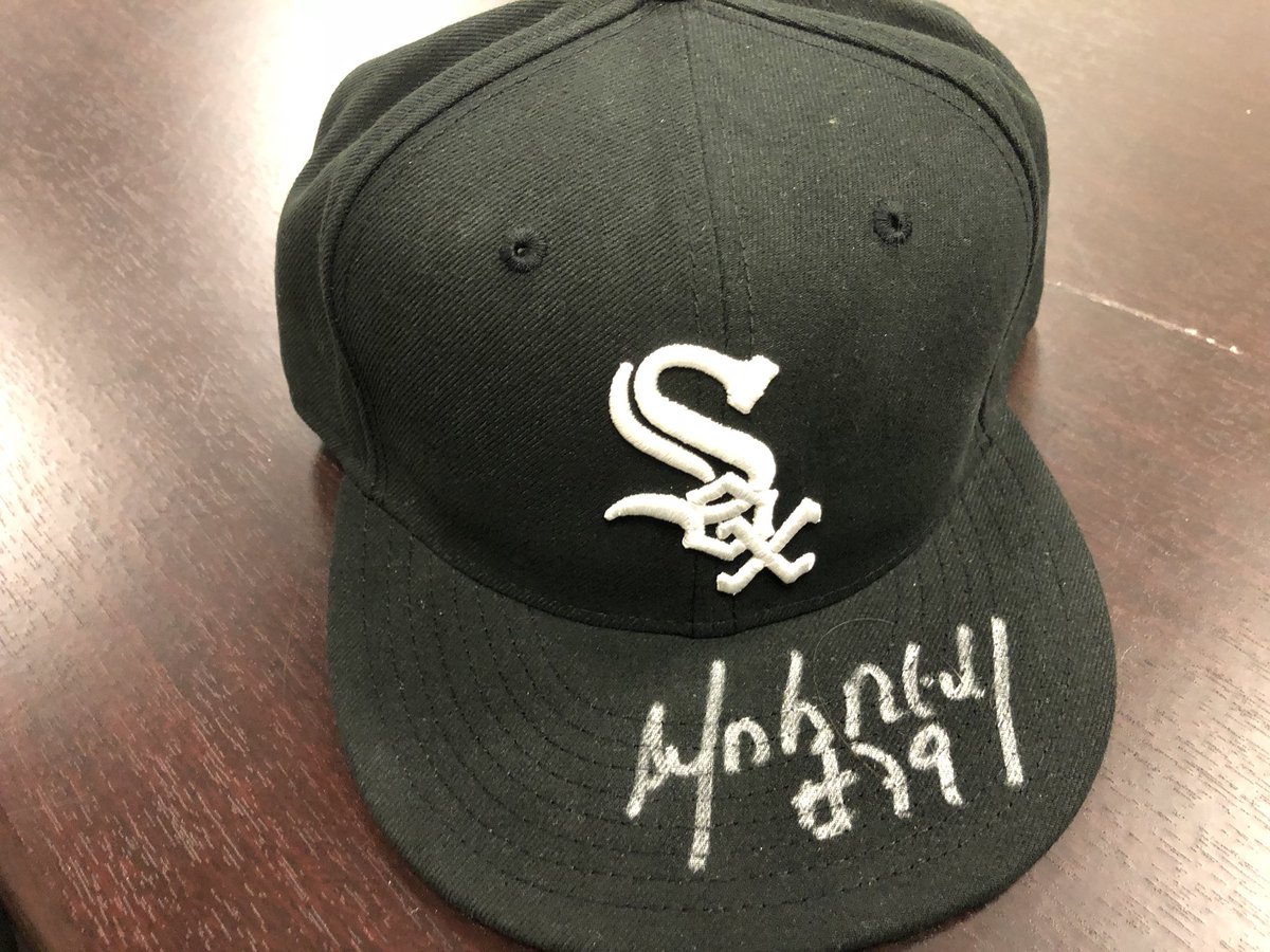 whitesox's tweet photo. RETWEET to win this hat signed by the AL’s leading vote-getter at 1B in the All-Star fan vote. Oh, and don’t forget to #VoteAbreu!

🔗: https://t.co/YDVa3Wfc7e https://t.co/M0bZB4wyyL