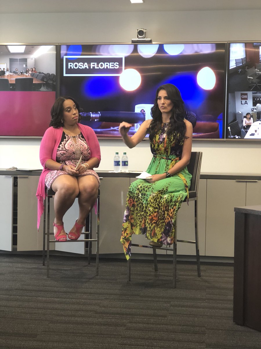 nickvalencianew's tweet photo. CNN Correspondent @RosaFlores gives a packed room her insight as a national network reporter. Amazing #CNNChat https://t.co/r3ZNn5raS6
