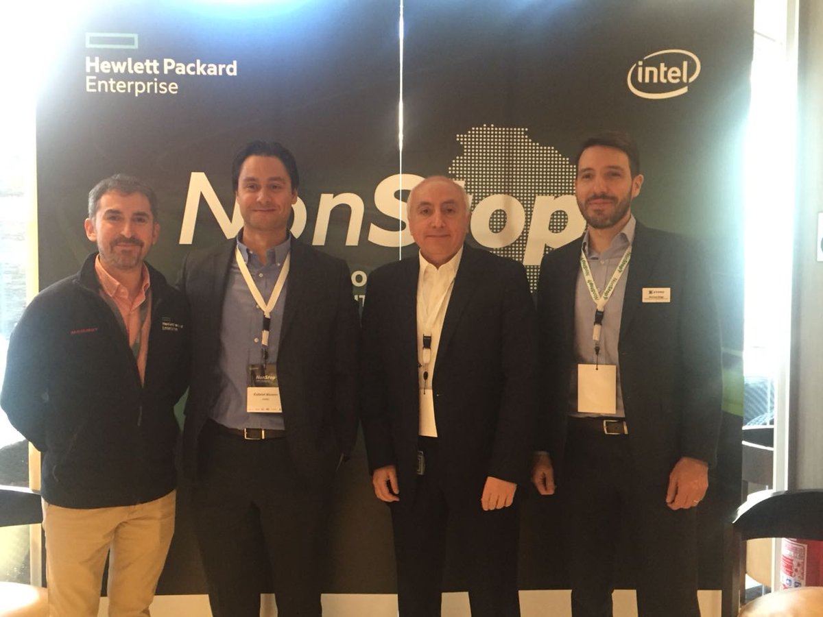 HPE_Chile's tweet photo. Alfredo Villarroel, Mariano Drago, @orlandoriquelme (de nuestro equipo @HPE_Chile) y @gaboxyp de @XYPROTechnology, presentes en el #NonStopSummit Latinoamérica 👍 https://t.co/AevPgmAEvC