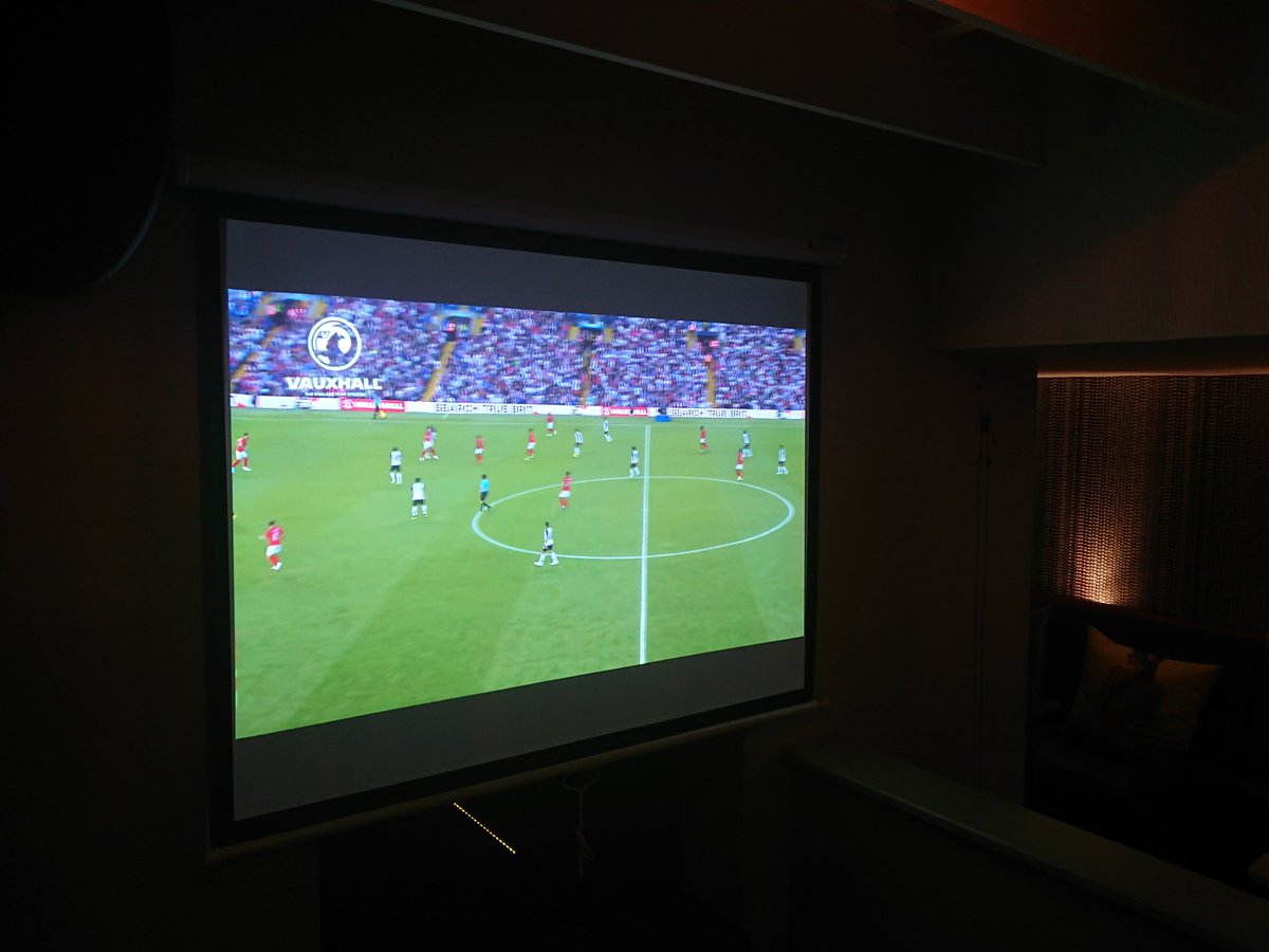 Looking for a venue to watch the #WorldCup in #Lincoln? ⚽
Enjoy a large screen, £2.50 pints and even better food to enjoy! (New World Cup special menu too 👀🍕🍔)
